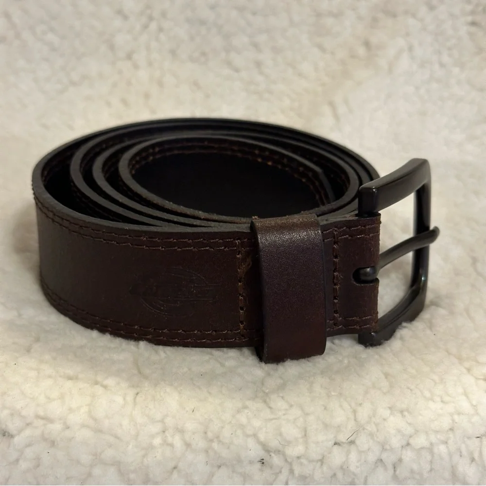 Dickies Men’s Brown Genuine Leather Casual Brown Belt Size 40